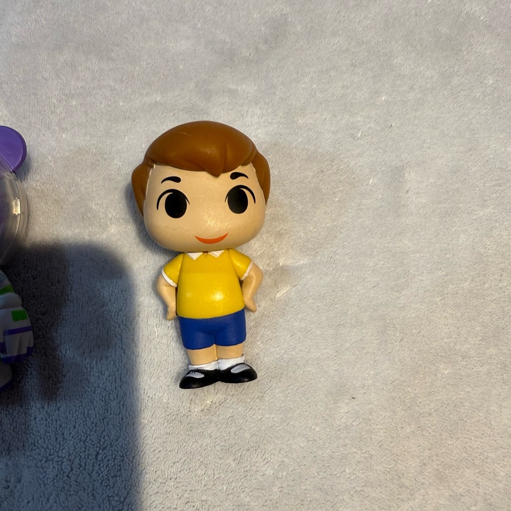 FUNKO DISNEY WINNIE THE POOH CHRISTOPHER ROBIN  MINI VINYL